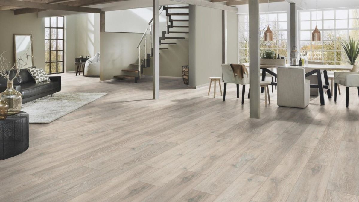 Ламинат "Kronospan" Super Natural Classic Дуб Колорадо 5543 (1285*192*8 мм) — купить в Самаре