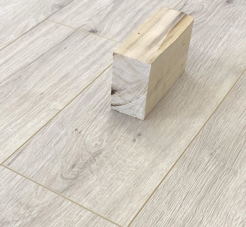 Ламинат "SunFloor" 8/33 4NV Дуб Эри 55 (1380*159*8 мм) — купить в Самаре